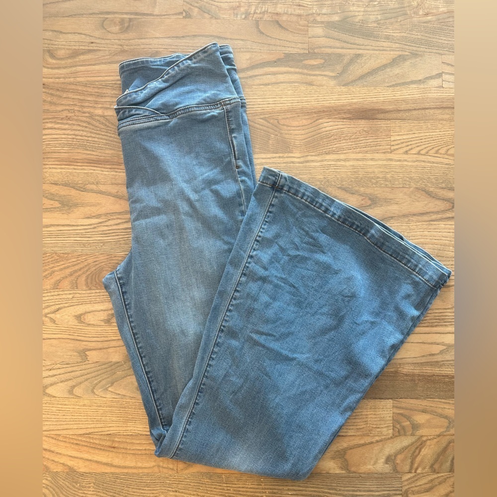 Free People We The Free Denim Crisscross Waist, Flared Bell Bottom Jeans - Picture 9 of 9